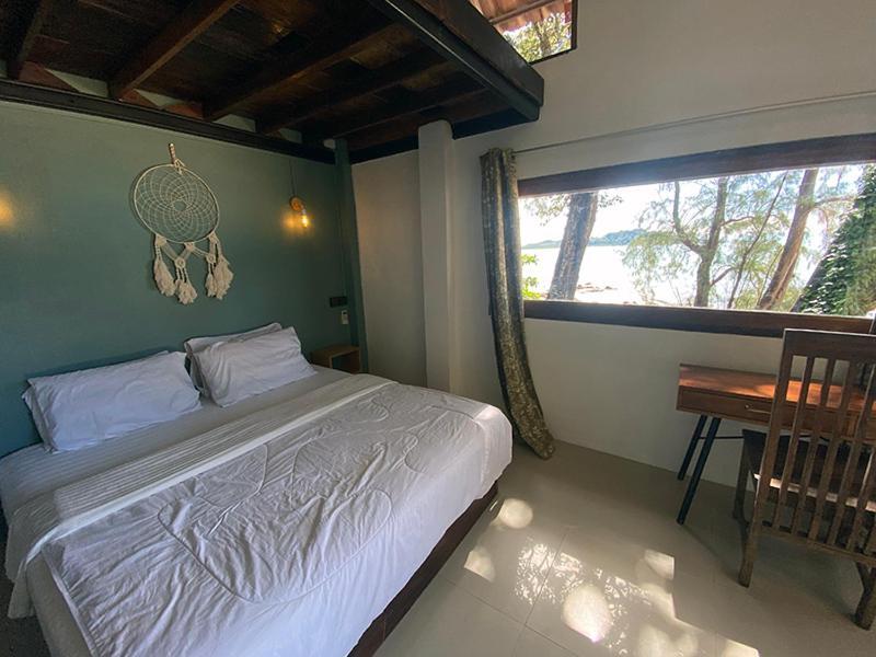 Chomjan Resort Koh Phayam Esterno foto